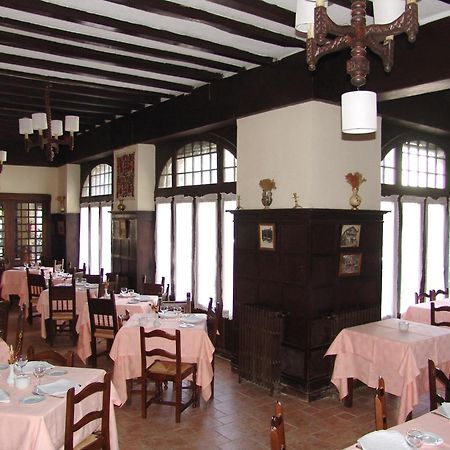 Hostal Ayestaran II Lekunberri Zewnętrze zdjęcie