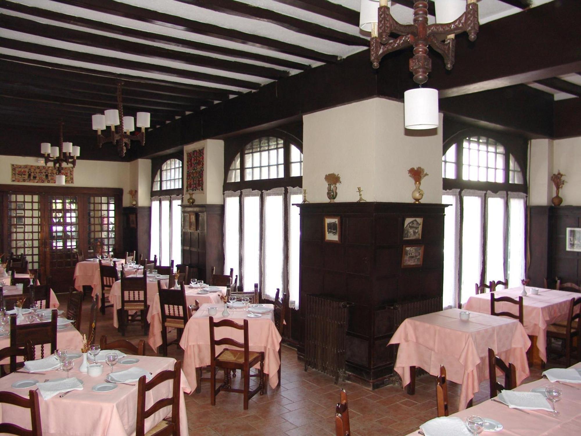 Hostal Ayestaran II Lekunberri Zewnętrze zdjęcie