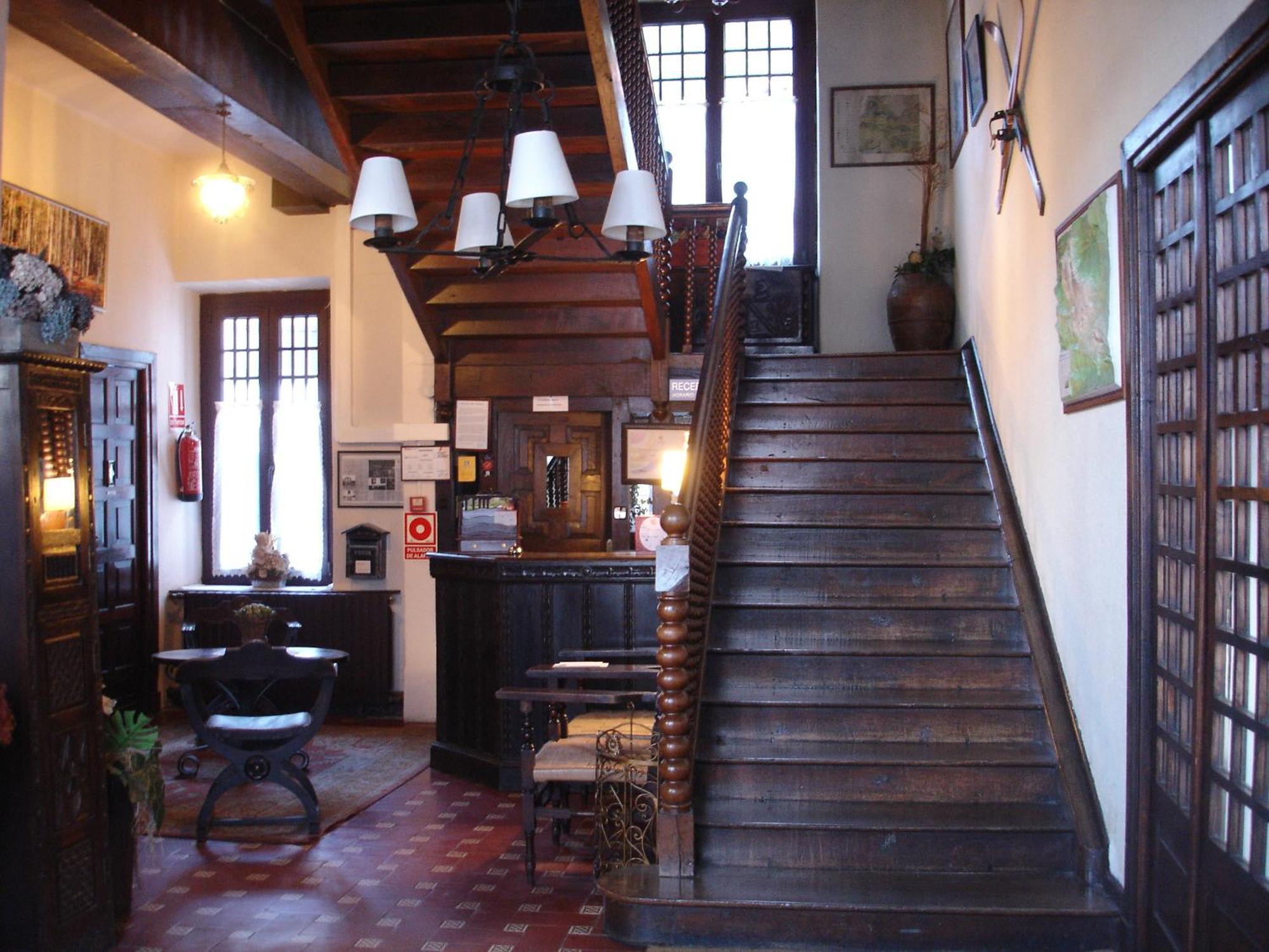 Hostal Ayestaran II Lekunberri Zewnętrze zdjęcie