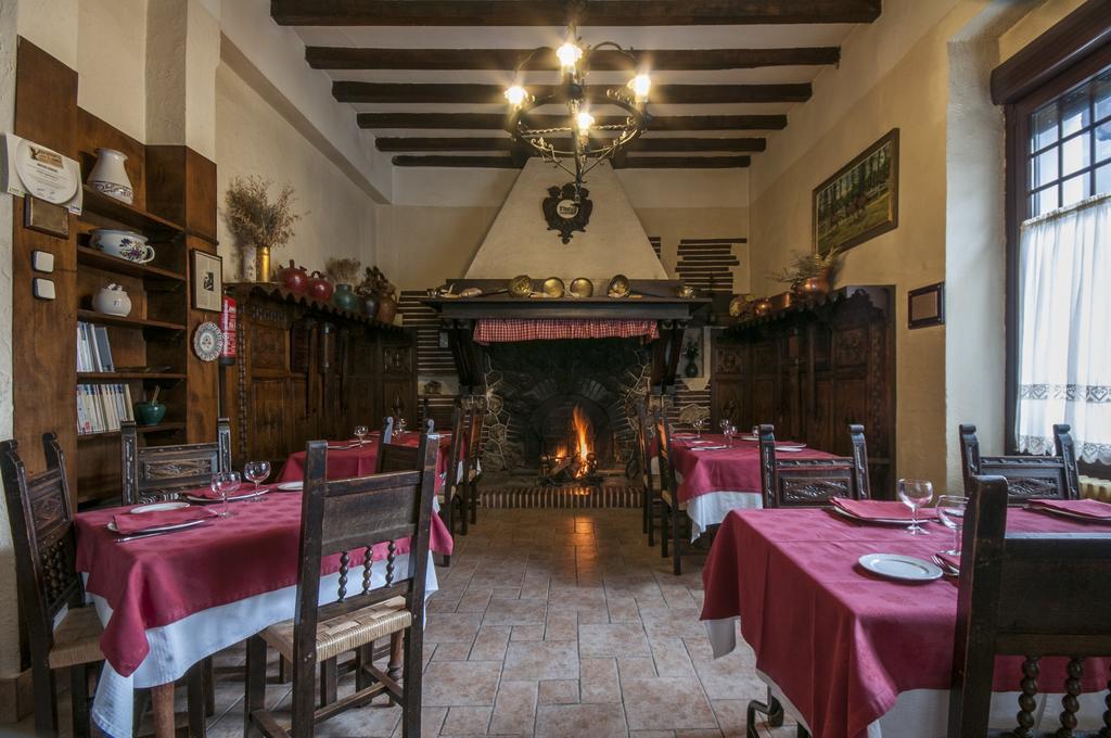Hostal Ayestaran II Lekunberri Zewnętrze zdjęcie