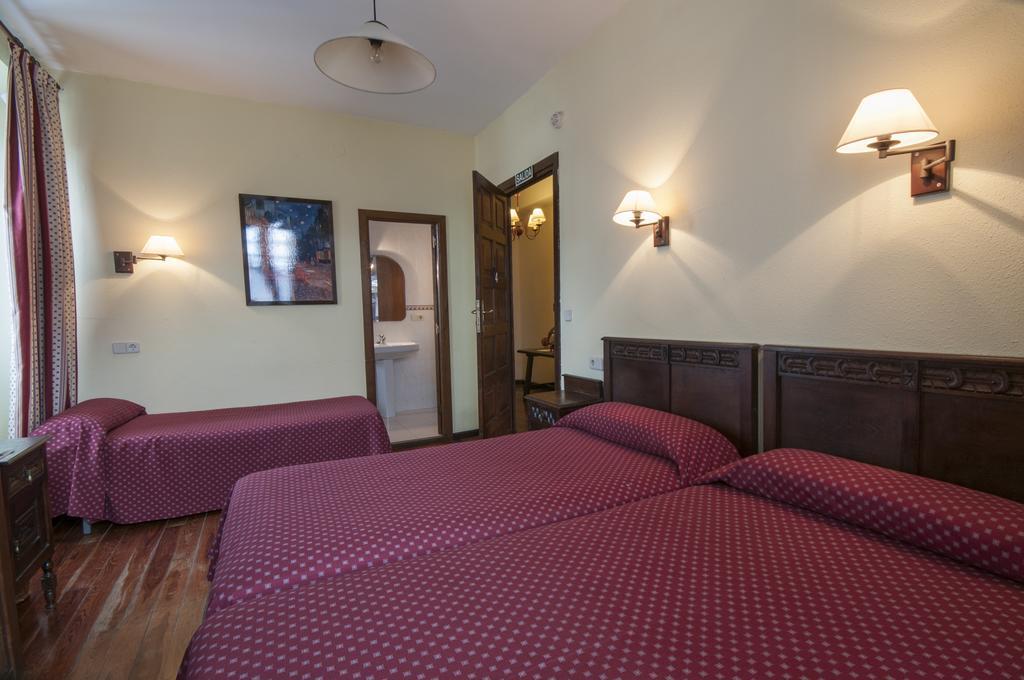 Hostal Ayestaran II Lekunberri Zewnętrze zdjęcie