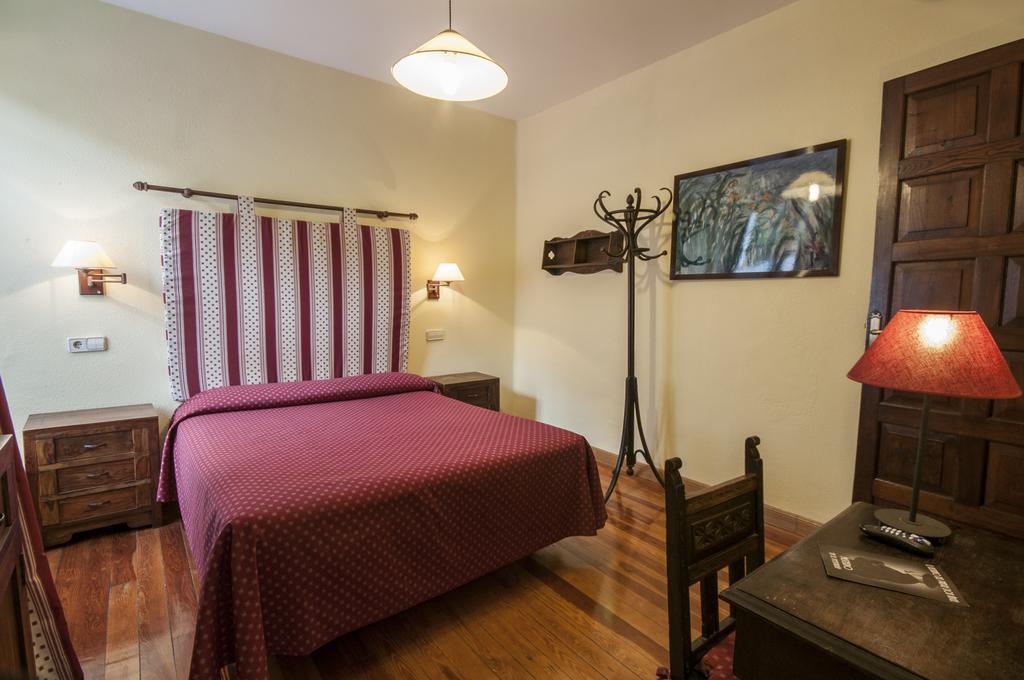 Hostal Ayestaran II Lekunberri Zewnętrze zdjęcie