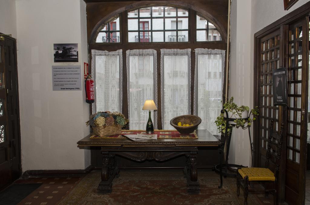 Hostal Ayestaran II Lekunberri Zewnętrze zdjęcie