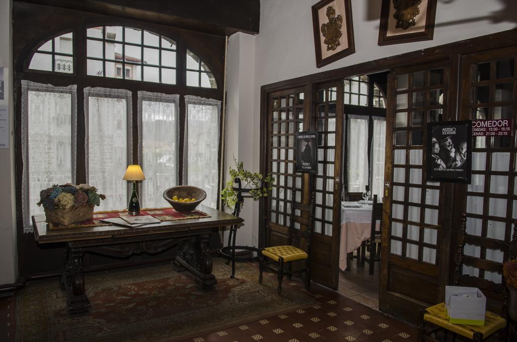 Hostal Ayestaran II Lekunberri Zewnętrze zdjęcie